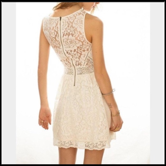 KIMCHI BLUE IVORY BELLA LACE FIT & FLARE DRESS  S - Picture 7 of 10